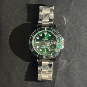 Rolex Submariner Date Men’s Watch – Silver & Green Noblistic Edition | Automatic Swiss Luxury