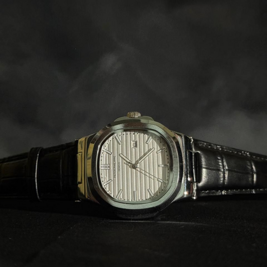 Patek Philippe Nautilus Luxury Watch with Leather Strap with Black Color  – Automatic Men's Timepiece