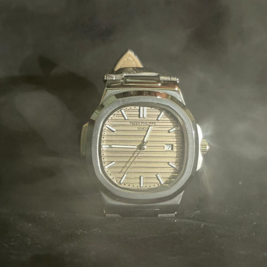 Patek Philippe Nautilus Luxury Watch with Leather Strap with Gray Colour – Automatic Men's Timepiece